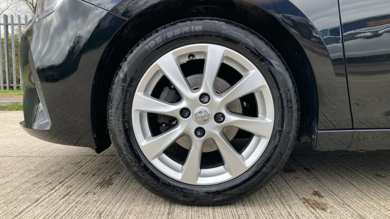 Vauxhall Corsa 1.2 Design 5dr Petrol Hatchback